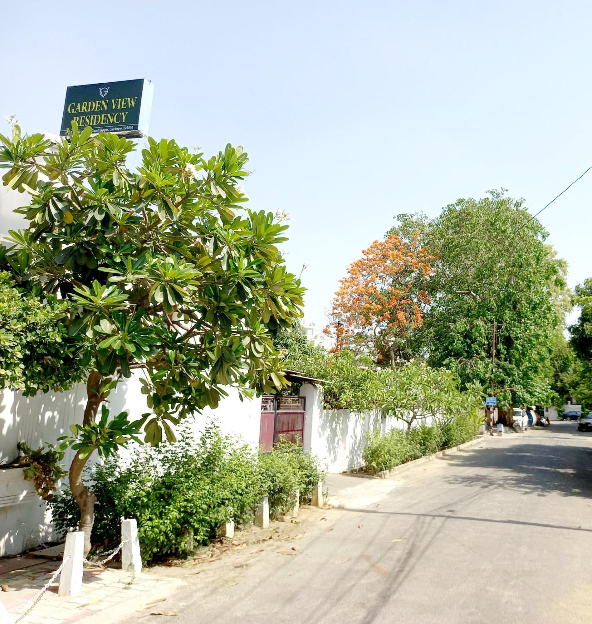Garden View Residency Bed & Breakfast Лакнау Екстериор снимка