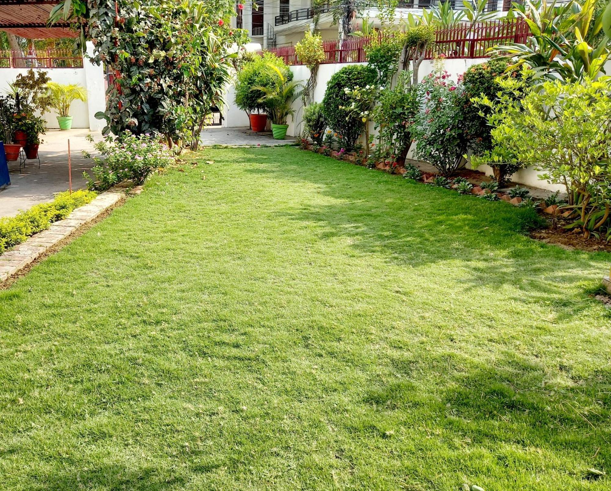 Garden View Residency Bed & Breakfast Лакнау Екстериор снимка